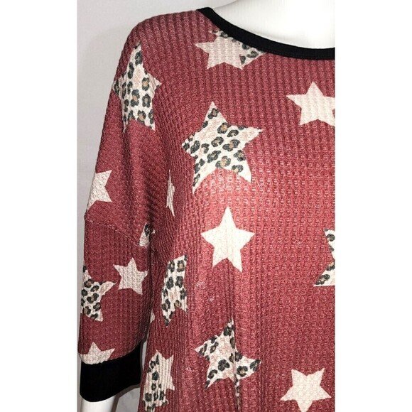 Southern Stitch 3/4 Sleeve Waffle Knit Top with Stars- Size M - Picture 5 of 8